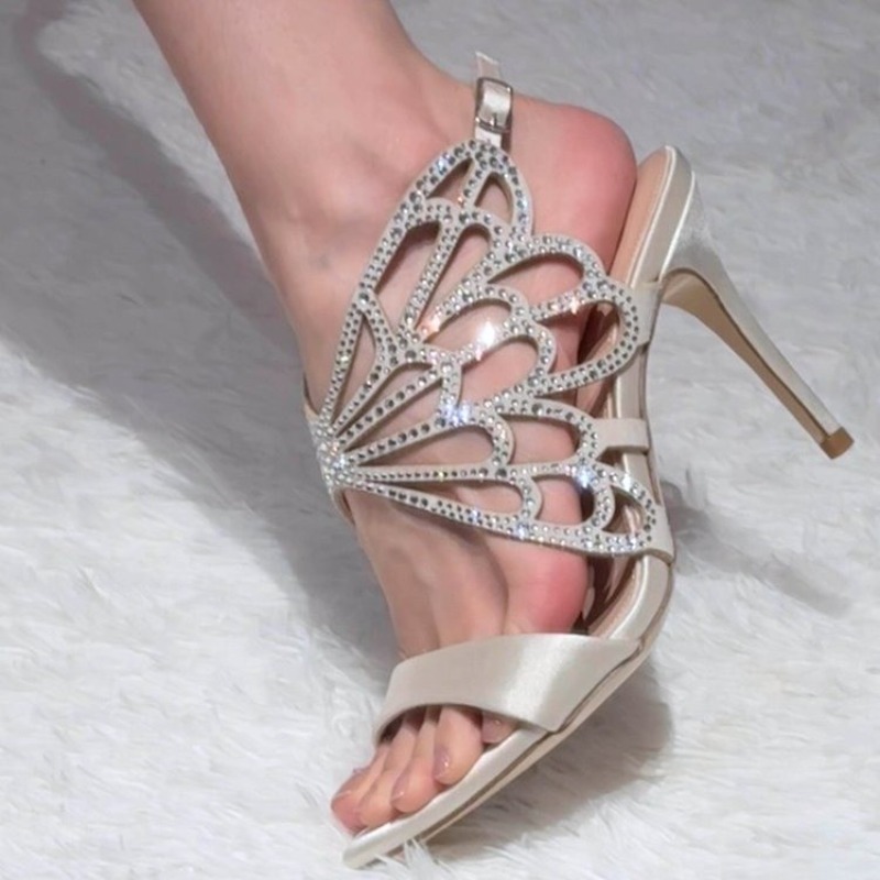 2026 Neuerscheinung: Durchbroc – Sandal Strappy Heeled Bewertung und Preis